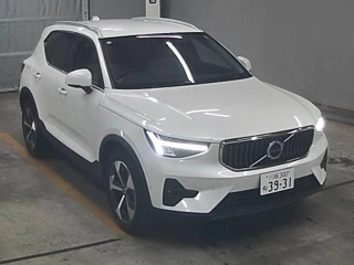 VOLVO XC40 2023