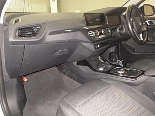 BMW 1 SERIES 2021