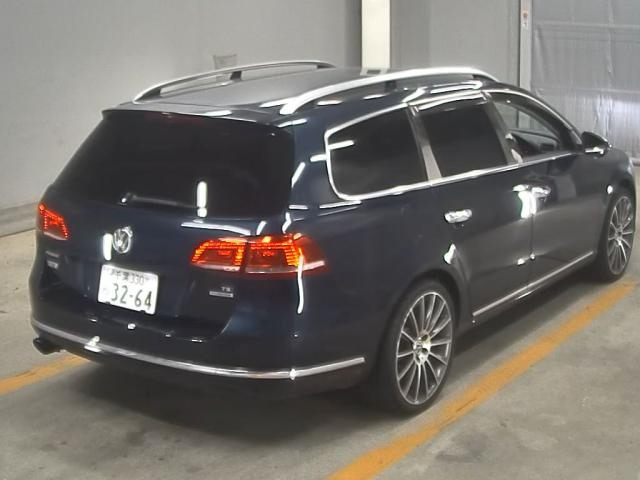 VOLKSWAGEN PASSAT VARIANT 2013