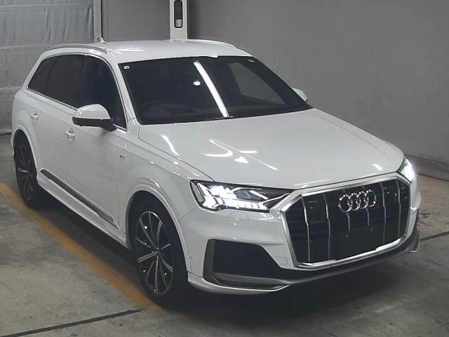 AUDI Q7 2020