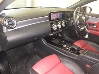 MERCEDES BENZ A CLASS 2019