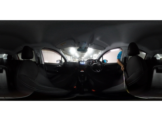 PEUGEOT 208 2016