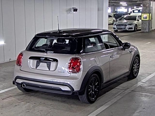 BMW MINI 2021