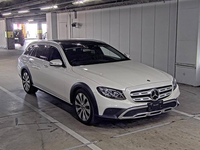 MERCEDES BENZ E CLASS WAGON 2017