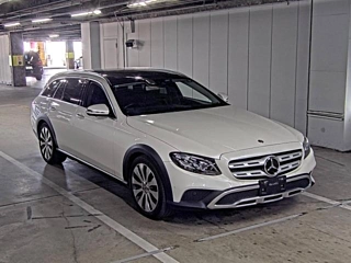 MERCEDES BENZ E CLASS WAGON 2017