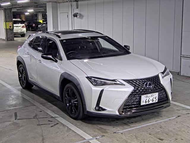 LEXUS UX 2021