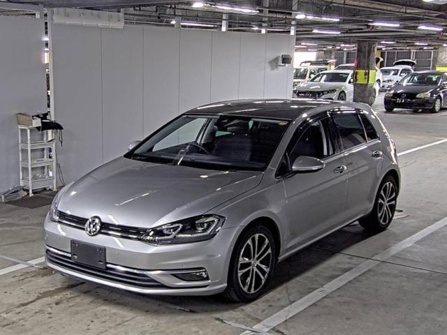 VOLKSWAGEN GOLF 2020