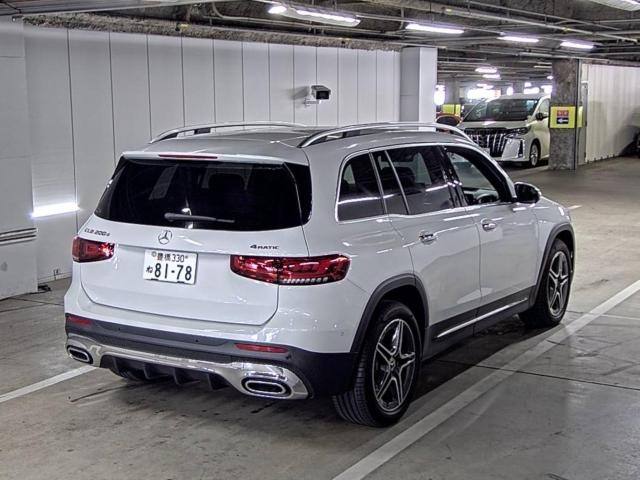 MERCEDES BENZ GLB 2023