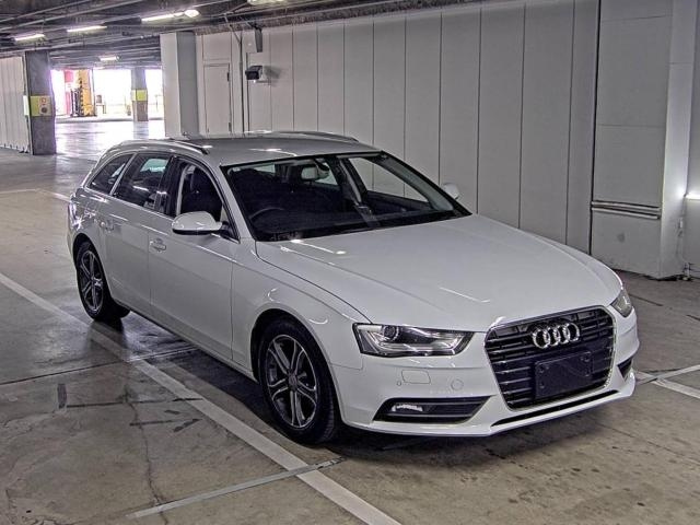 AUDI A4 2015