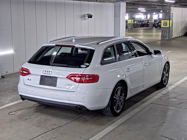 AUDI A4 2015