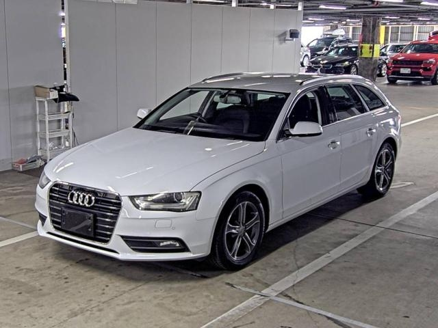 AUDI A4 2015