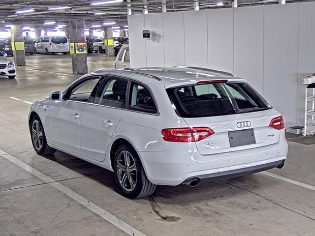 AUDI A4 2015
