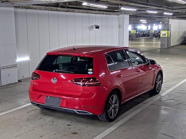 VOLKSWAGEN GOLF 2019