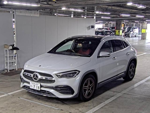 MERCEDES BENZ GLA CLASS 2020
