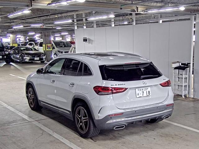 MERCEDES BENZ GLA CLASS 2020
