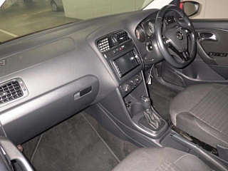 VOLKSWAGEN POLO 2014
