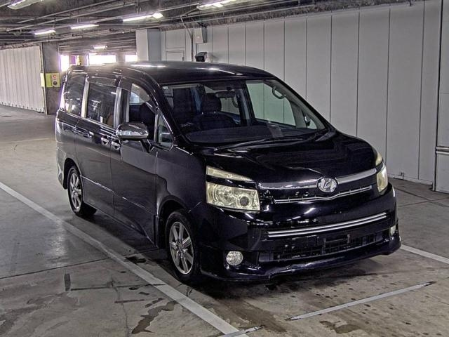 TOYOTA VOXY 2008