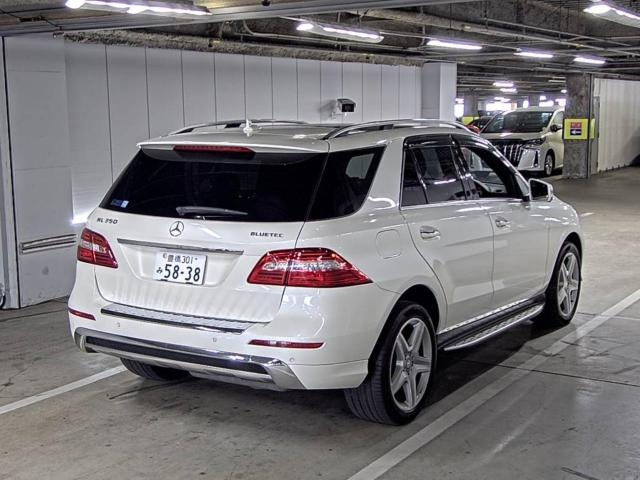 MERCEDES BENZ ML CLASS 2015