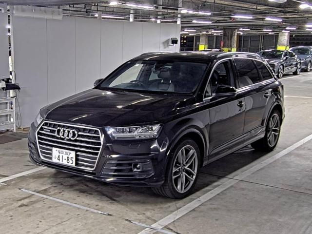 AUDI Q7 2017