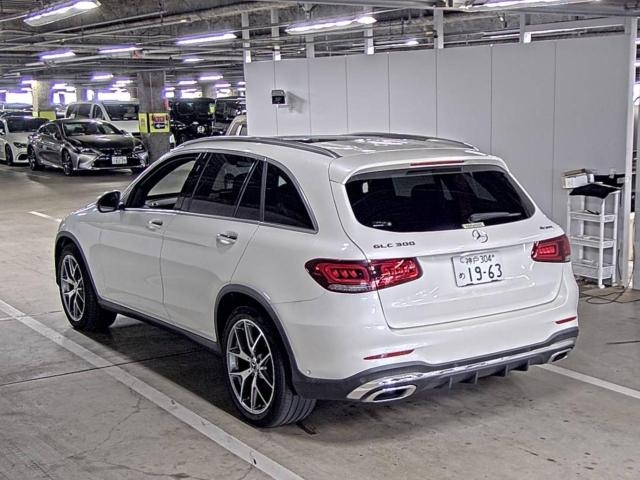 MERCEDES BENZ GLC CLASS 2021