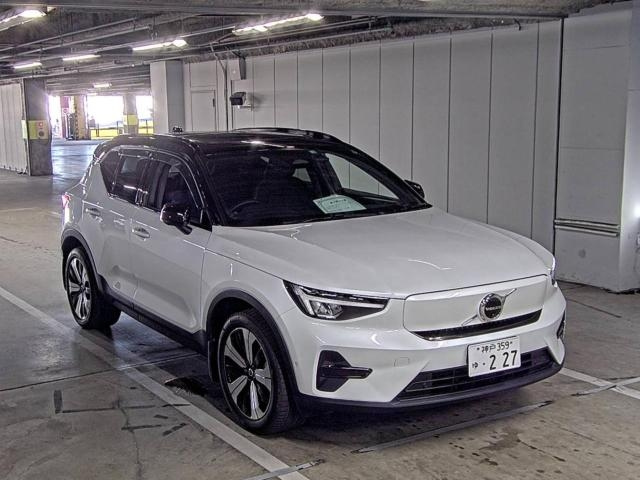 VOLVO XC40 2022