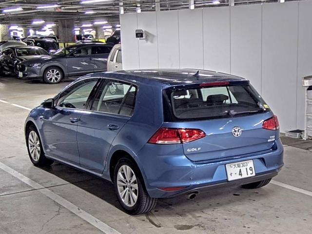 VOLKSWAGEN GOLF 2015