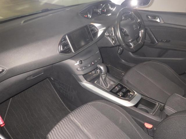 PEUGEOT 308 2015