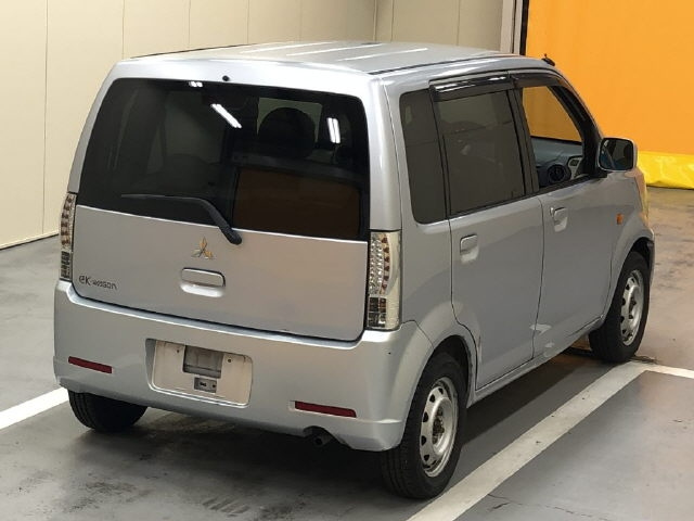 MITSUBISHI EK WAGON 2010