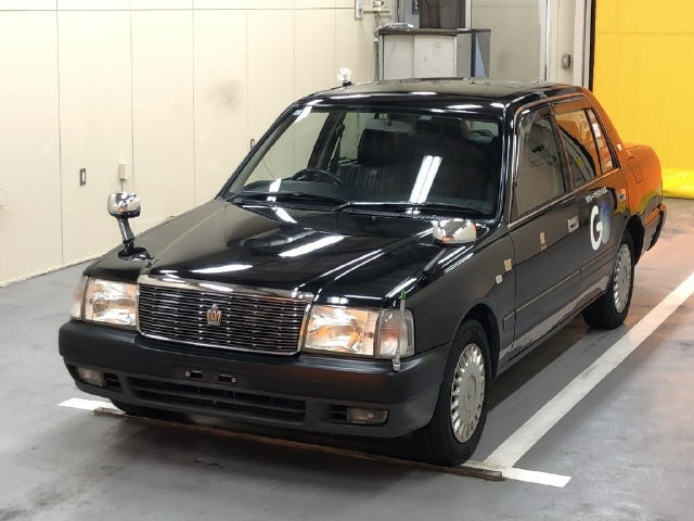 TOYOTA CROWN COMFORT 2018