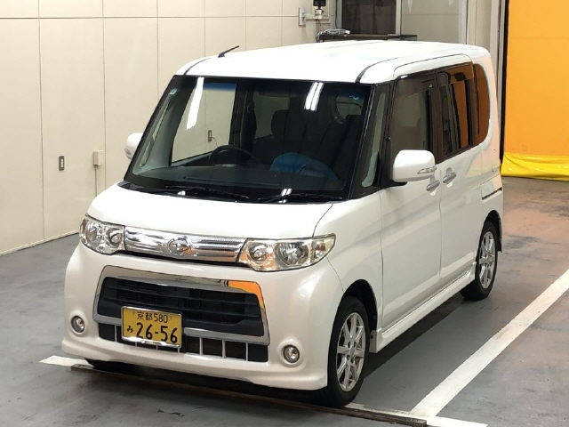 DAIHATSU TANTO 2011