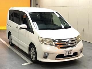 NISSAN SERENA 2011