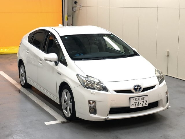 TOYOTA PRIUS 2011