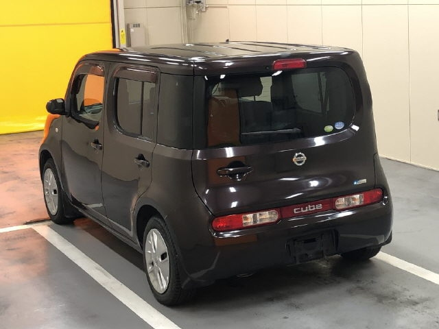 NISSAN CUBE 2010