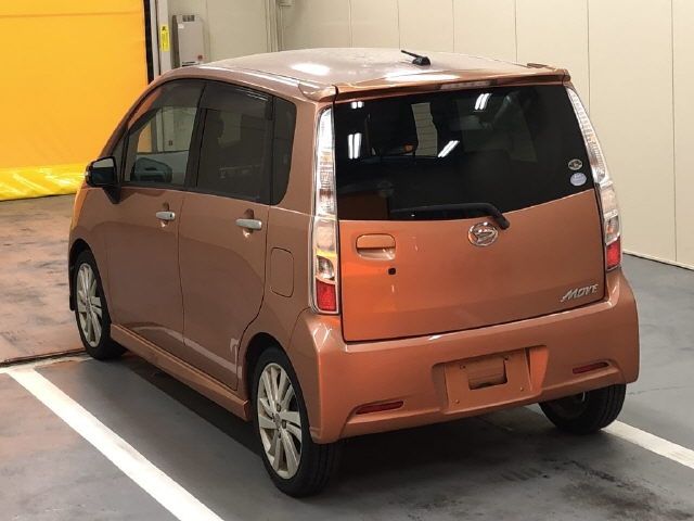 DAIHATSU MOVE 2011