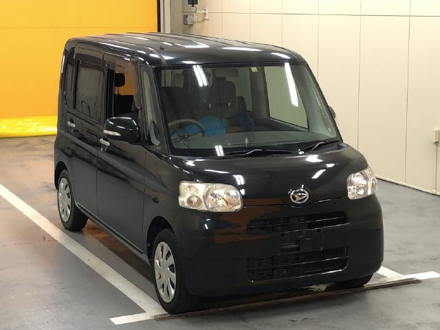 DAIHATSU TANTO 2010