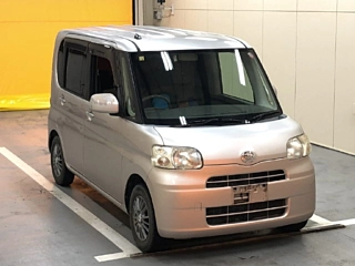 DAIHATSU TANTO 2012