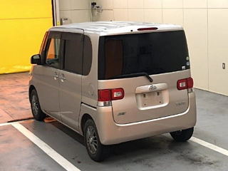 DAIHATSU TANTO 2012
