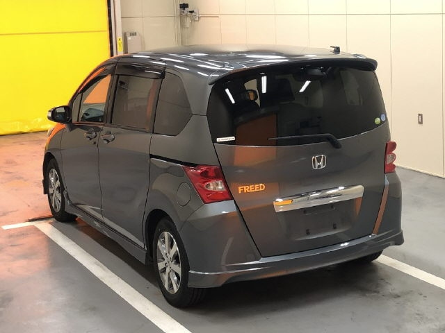 HONDA FREED 2008