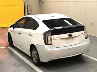 TOYOTA PRIUS 2011