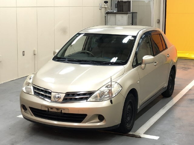 NISSAN TIIDA LATIO 2012