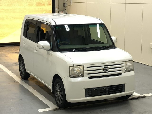DAIHATSU MOVE CONTE 2010