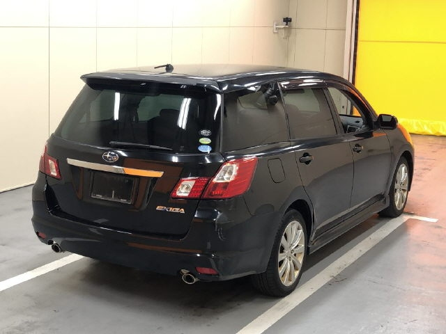 SUBARU EXIGA 2010