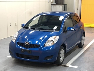 TOYOTA VITZ 2010