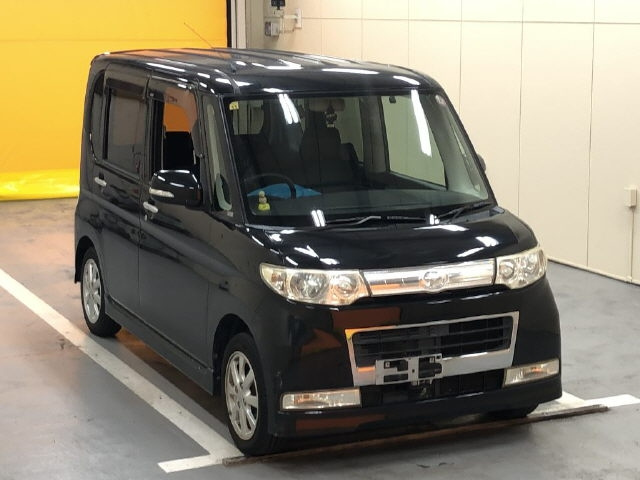 DAIHATSU TANTO 2008