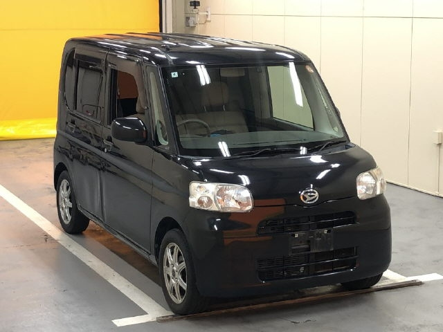 DAIHATSU TANTO 2008