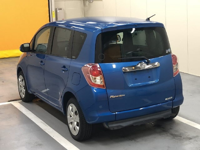 TOYOTA RACTIS 2010
