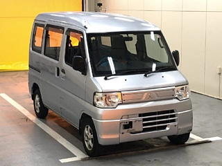 MITSUBISHI MINICAB VAN 2013