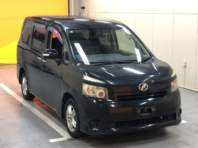 TOYOTA VOXY 2008