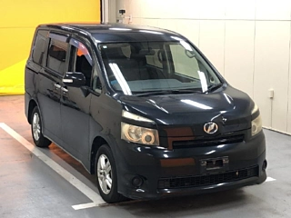 TOYOTA VOXY 2008