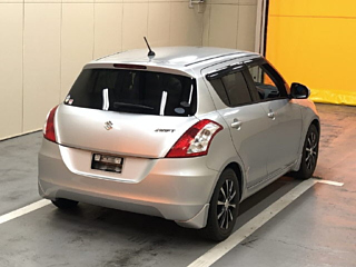 SUZUKI SWIFT 2010